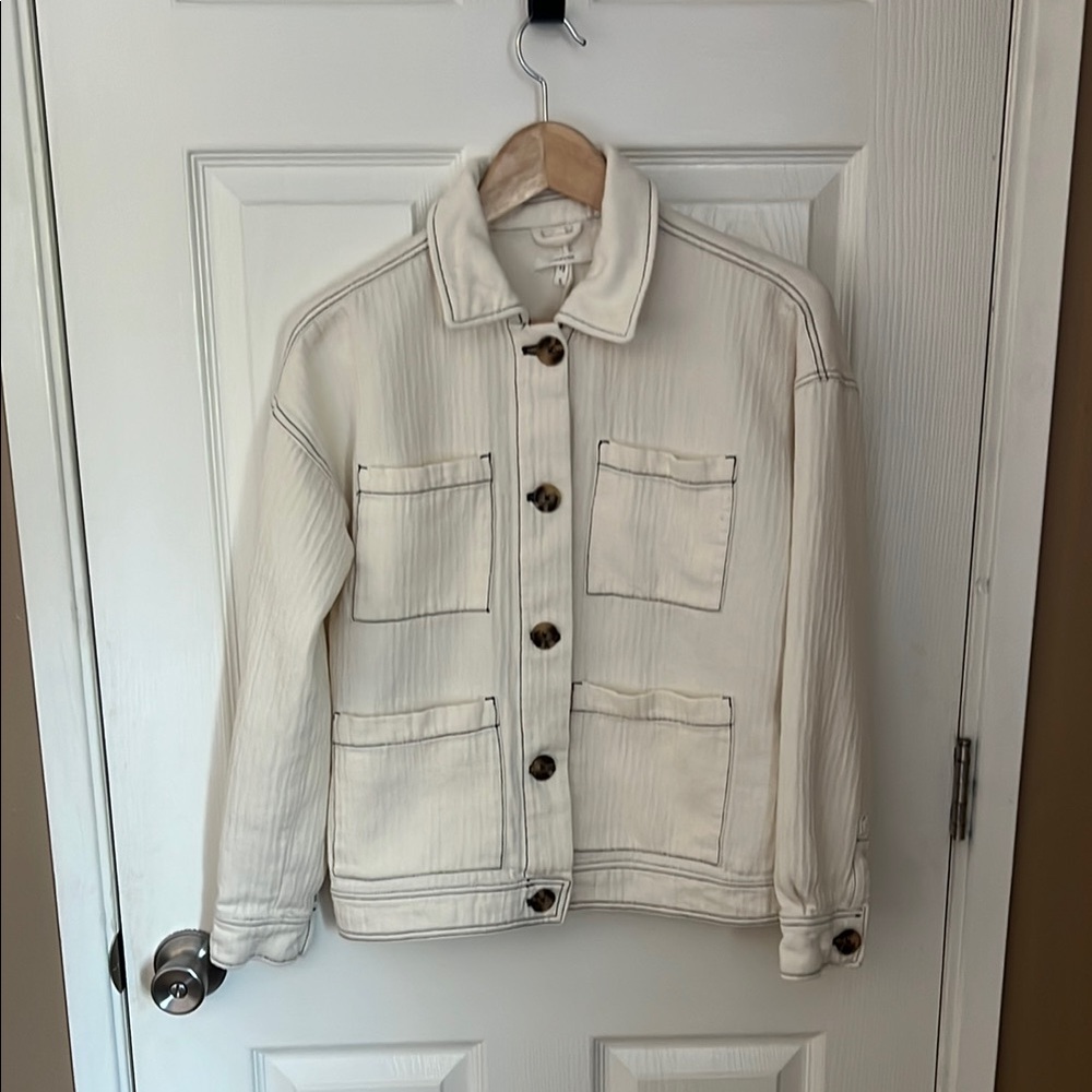 Maurices Cream Lightweight Shirt Jacket Utility Style